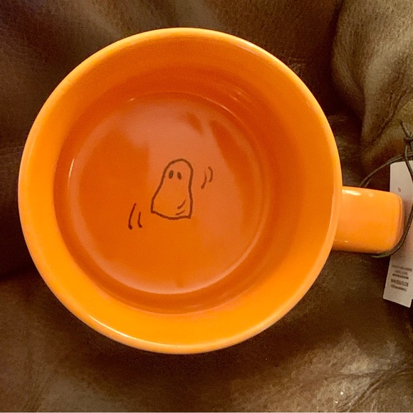 Peanuts Boo! Snoopy with Ghosts 21oz Halloween Mug - Picture 7 of 9